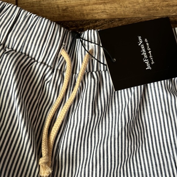 Summer shorts - Picture 2 of 4